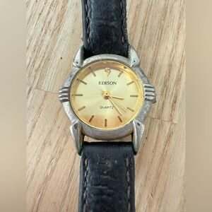 Vintage Edison ladies gold tone black leather watch NEW BATTERY